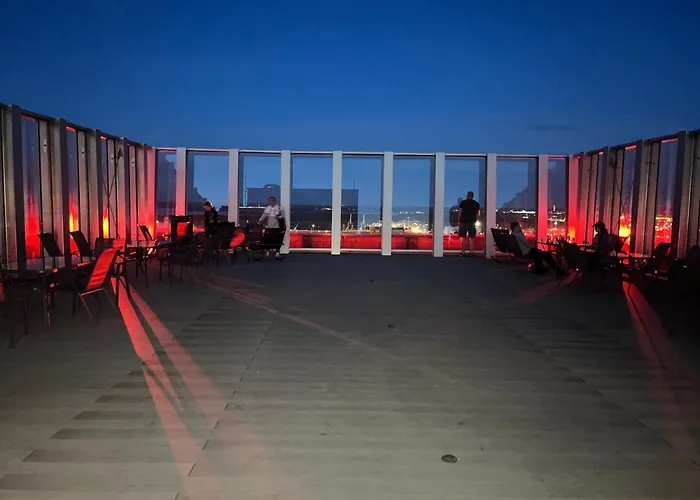 Hanza Tower - Scandia Apartment, 16 Floor, Sunset View Stettin